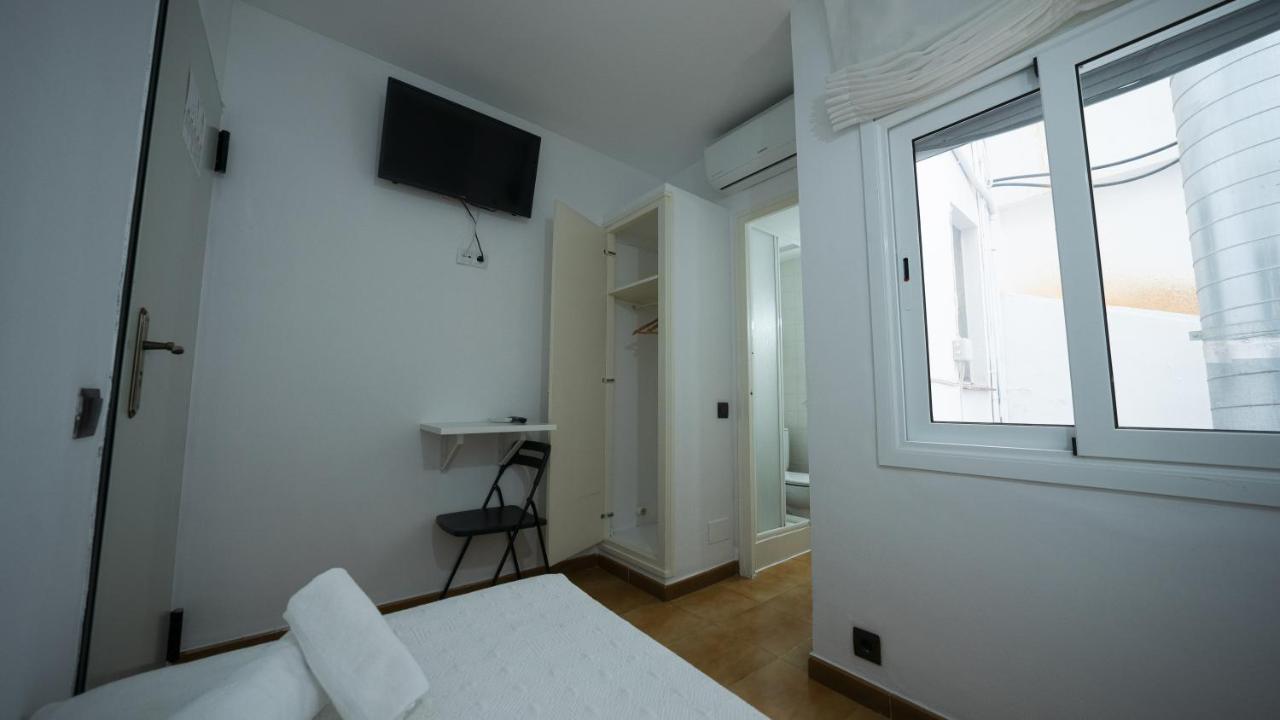 Hostal La Premsa Ареньс-де-Мар Экстерьер фото